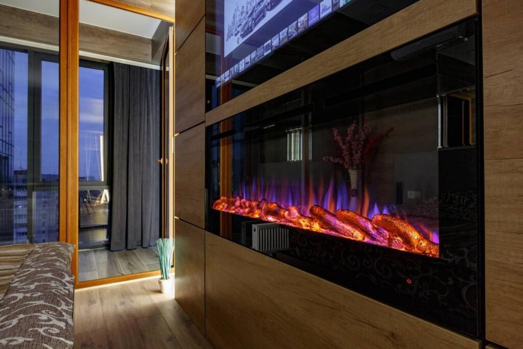 City Center. Panoramic Windows. Fireplace. Kisinyov Kültér fotó